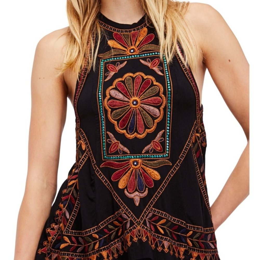 free people isabella embroidery  TANK TOP SIZE M